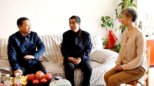 20210501 七矿慰问  慰问全国劳动模范、新兴煤矿田明军