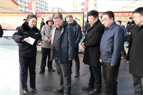 11月10日上午，，，，，，，，集团公司2023年度矿区铁路运输安全质量标准化工作会议-4