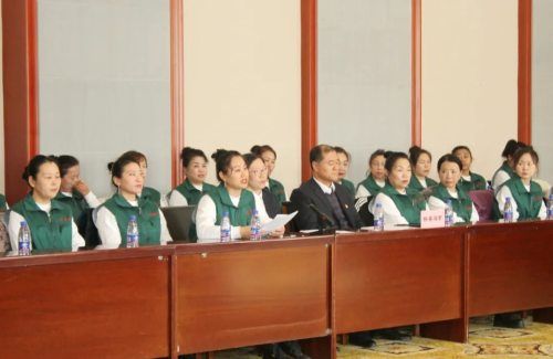 11月14日，，，，，，，，公司工会举办家属委工作总结交流会-1