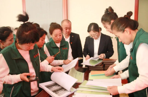 11月14日，，，，，，，，公司工会举办家属委工作总结交流会-2